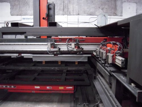 AMADA MP1530, 5' x 10' LOAD/UNLOAD, 1500 HOURS, MFG: 2000