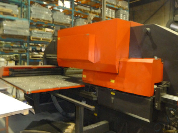 33 Ton Amada Pega 367, O4PC, 60 x 72 , 58 STA.,2 A/I, Mfg:1990