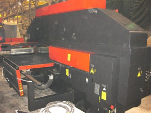 33 Ton, AMADA, VIPROS357Q FANUC 18P, 58 STA., 2 A/I, BRUSH TABLE, MFG: 1999