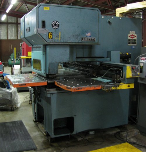 33 Ton, AMADA, OCTO 334,FANUC 6M, 8 STA., 1 A/I, THICK STYLE, 1984,