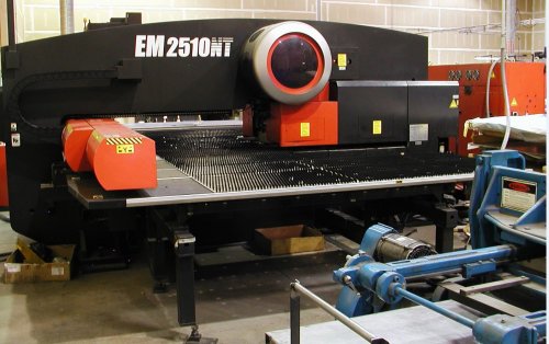 22 Ton, AMADA EM 2510NT, 45 STATION, 4 AUTO INDEX, 2004