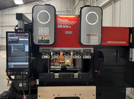 44 TON X 4' AMADA EGB4010E-M15, INSTALLED BUT NEVER IN PRODUCTION,MISC TOOLS
