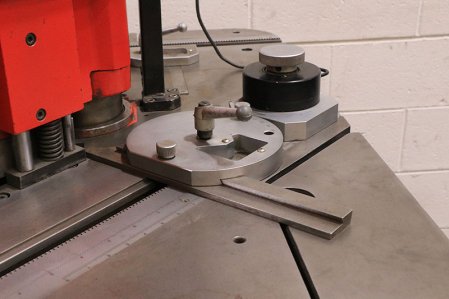 9-5/8 x 9-5/8 X 1/8 AMADA CSW-250 NOTCHER, MFG:1988