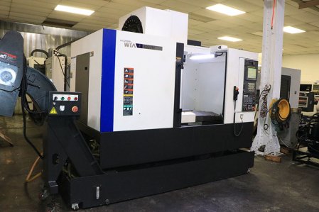 HYUNDAI WIA F400VM VERTICAL MACHINING CENTER,MFG:2013