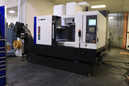 HYUNDAI WIA F400VM VERTICAL MACHINING CENTER,MFG:2013