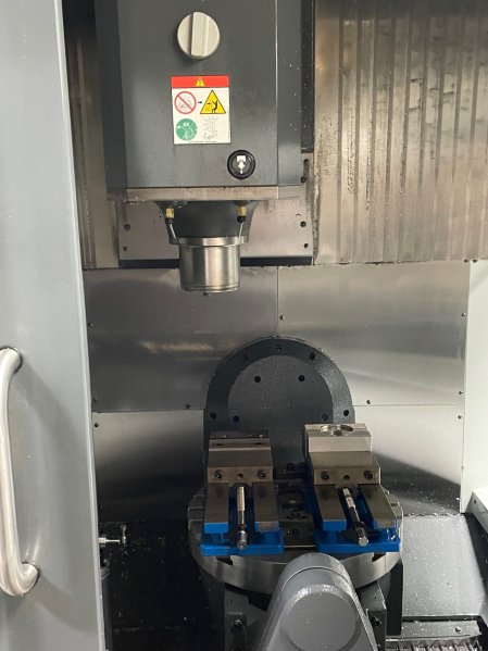 HAAS UMC-750 UNIVERSAL MACHINING CENTER, MFG:2022