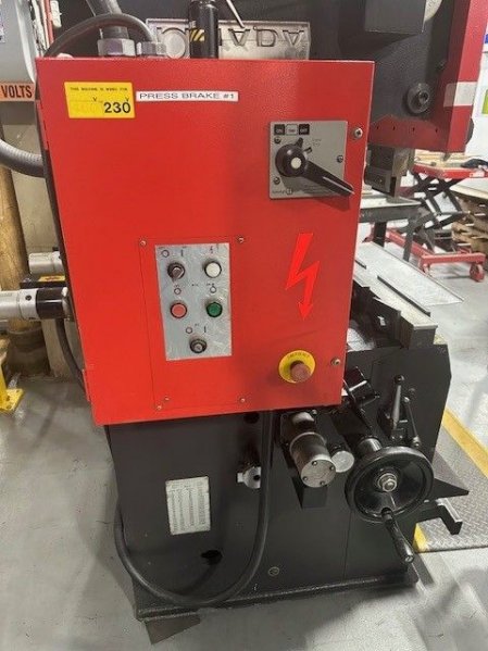 38.5 Ton X 49.3 AMADA RG35S PRESS BRAKE, NC9EXII, MFG:1993