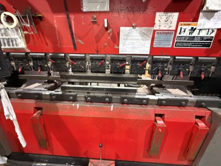 110 TON X 118.1 AMADA RGM2-1003 PRESS BRAKE,MFG:2010,