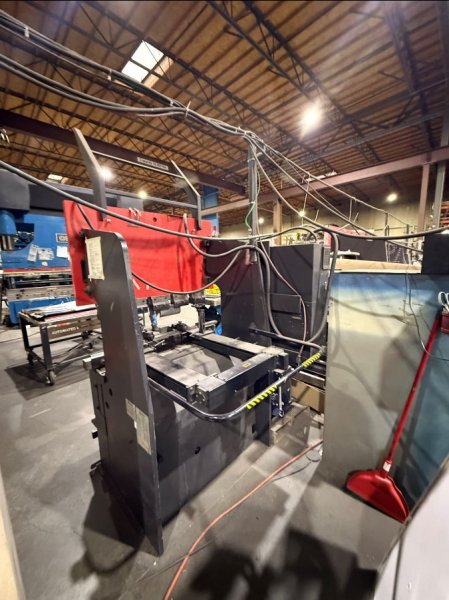 35 TON X 49.21 AMADA RG-3512-LD PRESS BRAKE,MFG:2005,