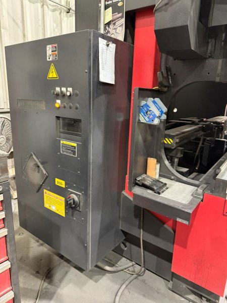 88 TON 8' AMADA HDS8025NT CNC PRESS BRAKE, MFG:2013