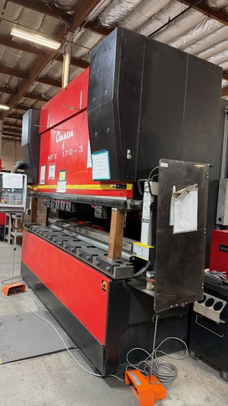 187 TON X 122.4 AMADA HFE-1703S/7 OPERATEUR 7-AXIS CNC, MFG:2006