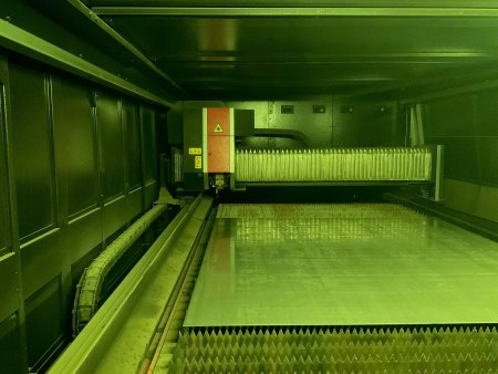 3000 WATT AMADA ENSIS-3015AJMII FIBER LASER,MFG:2022 INSTALLED:2023