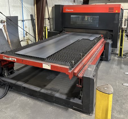 4000 WATT AMADA FOM2 3015NT CO2 LASER,MFG:2012 APPROX:9500 LEFT ON TURBO BLOWER